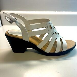 JIRA Sandal by, easy street